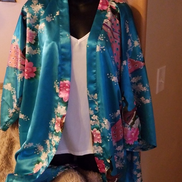 😘Robe...never worn...brand new😘 - Picture 2 of 8